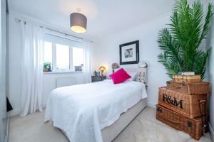 Bedroom- click for photo gallery